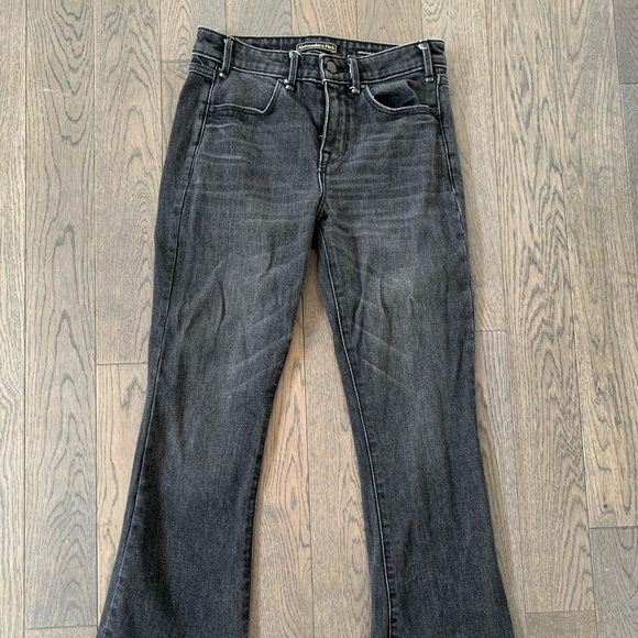 Flare Jeans - Picture 1 of 2